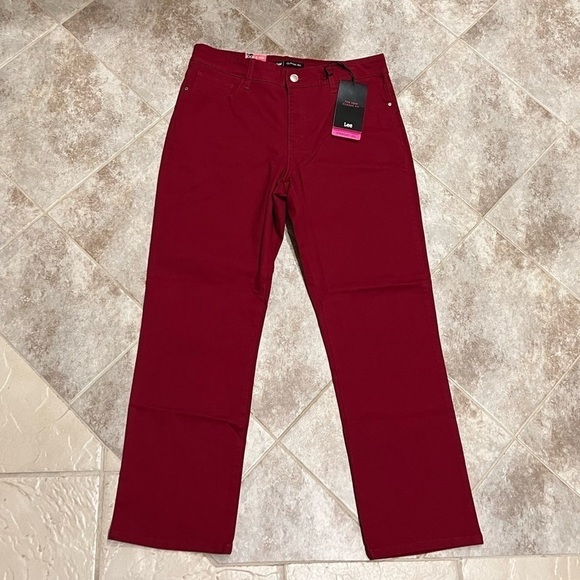 NWT Lee Secretly Shapes Straight Leg Embellished Jeans Rouge Red 12 Petite - Picture 2 of 9